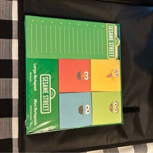 Sesame Street Colorful Notepad Collection